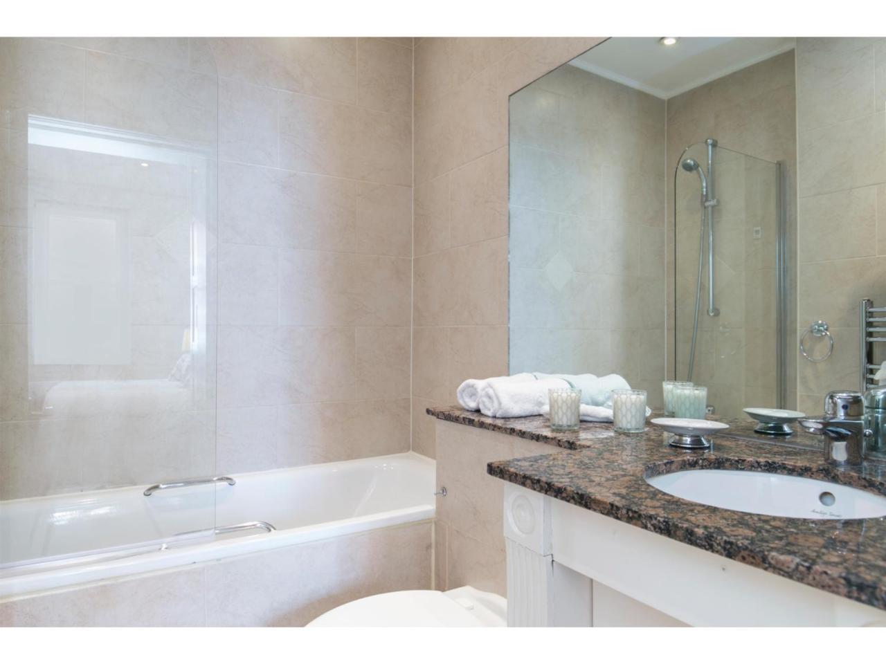 Fitzrovia Serviced Apartments Лондон Екстер'єр фото